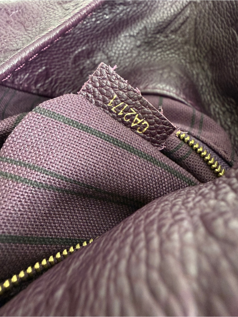 LOUIS VUITTON Artsy MM Monogram Empreinte Leather Shoulder Bag Handbag Purple - Picture 13 of 13